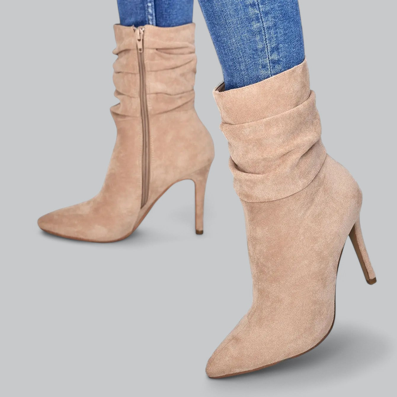Elena | Elegante spitse enkellaarsjes met hoge hak in fluweel suede