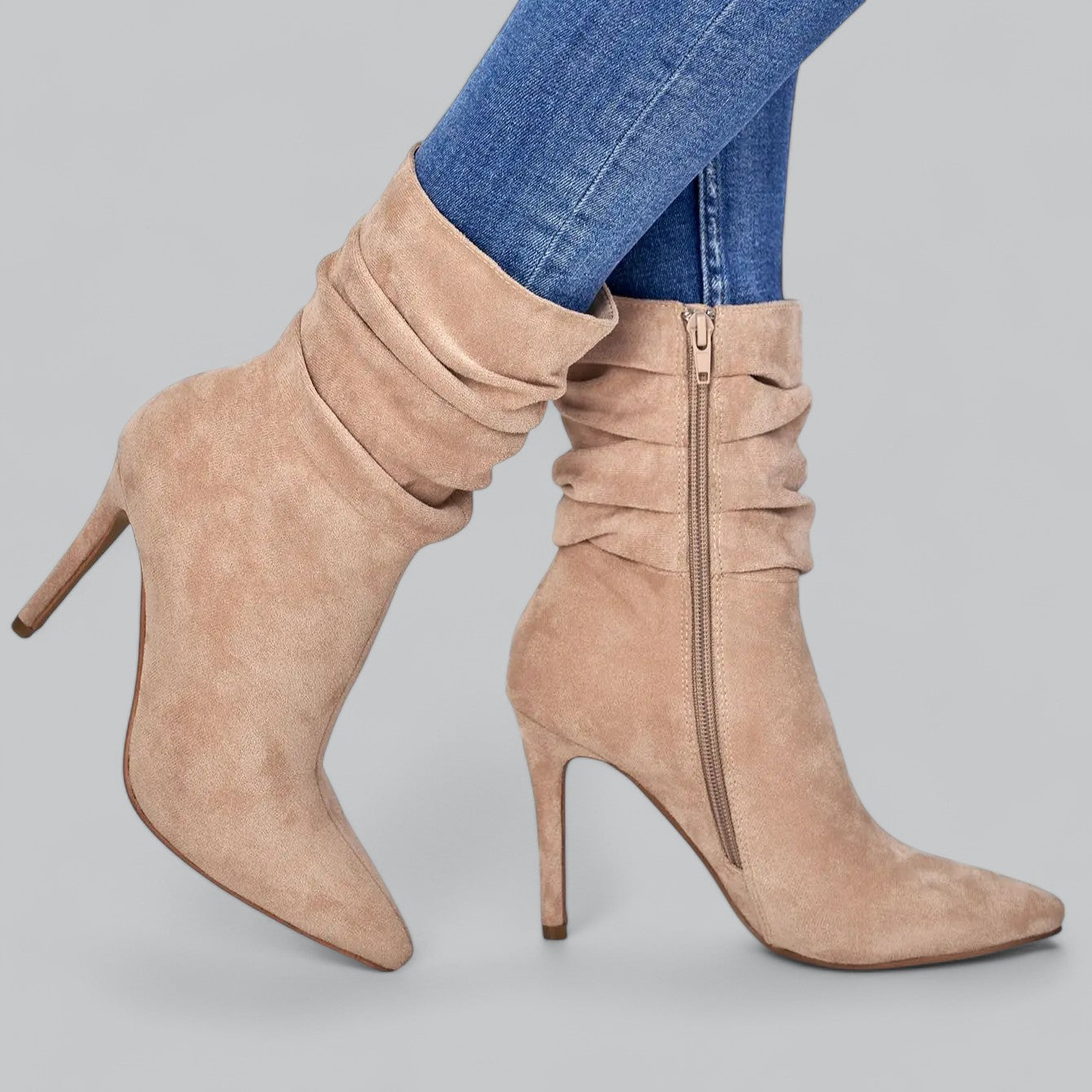 Elena | Elegante spitse enkellaarsjes met hoge hak in fluweel suede