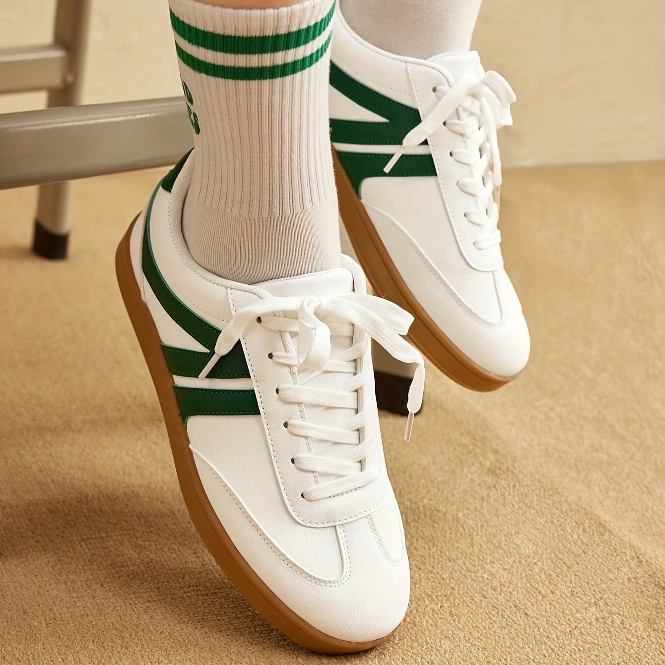 Femke | Comfortabele damessneakers in effen kleuren