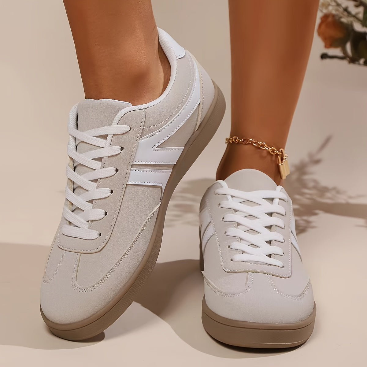 Femke | Comfortabele damessneakers in effen kleuren