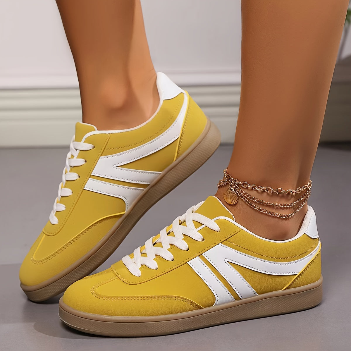Femke | Comfortabele damessneakers in effen kleuren