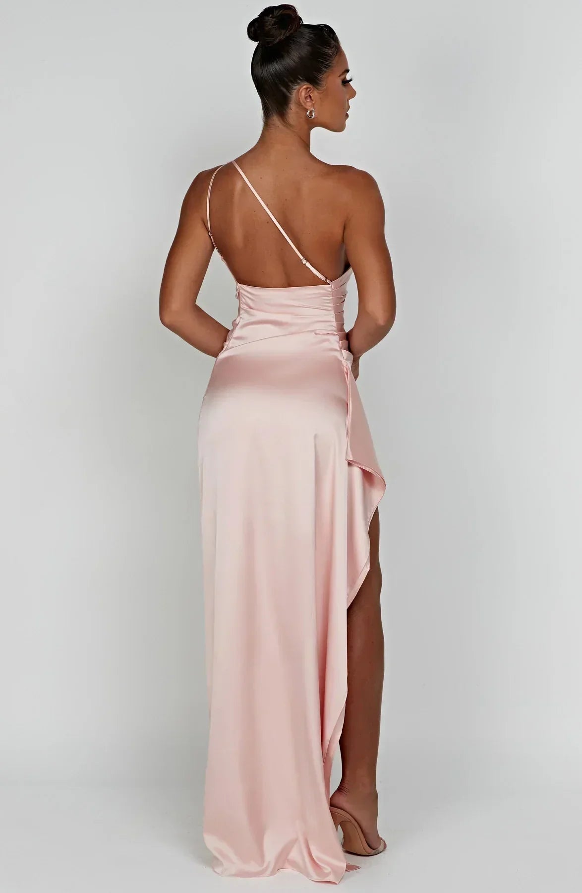 Fay | Luxe Satijnen One-Shoulder Splitjurk