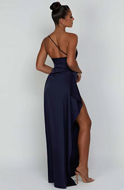 Fay | Luxe Satijnen One-Shoulder Splitjurk