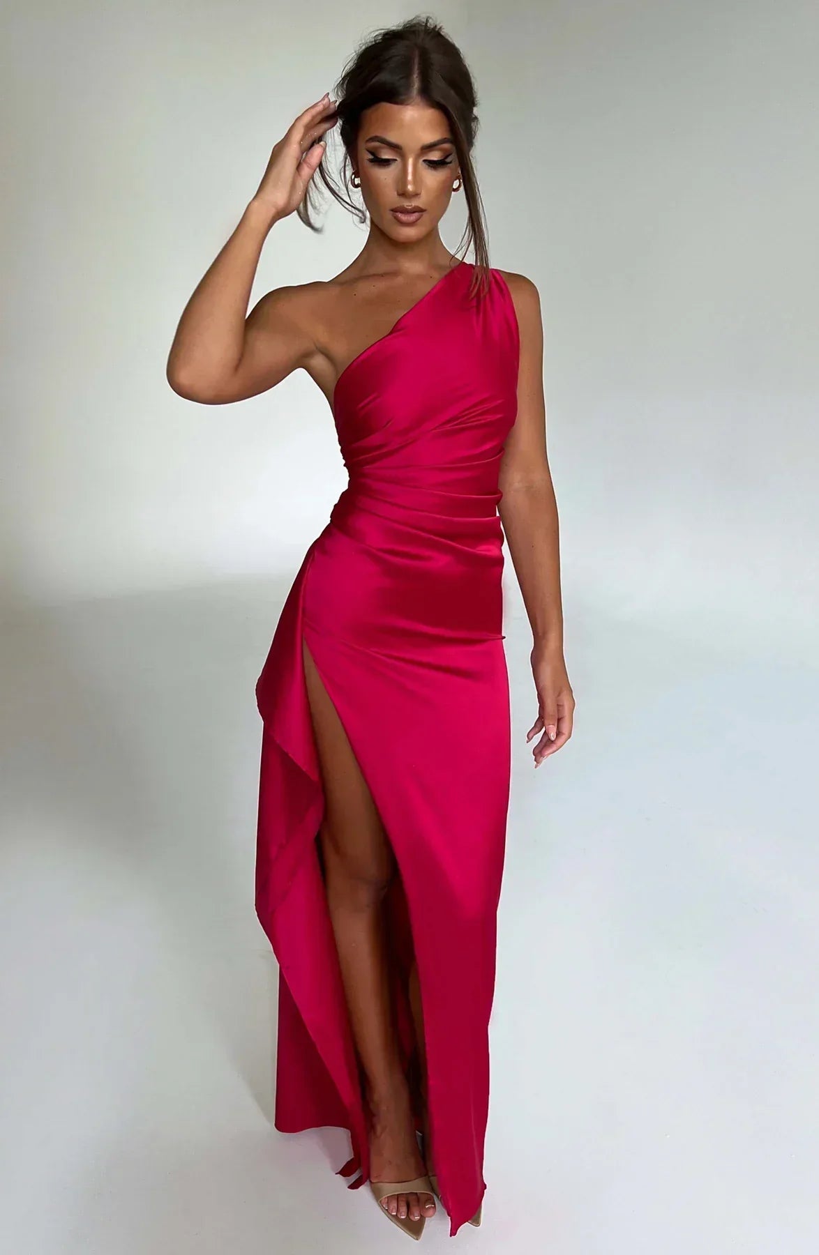 Fay | Luxe Satijnen One-Shoulder Splitjurk